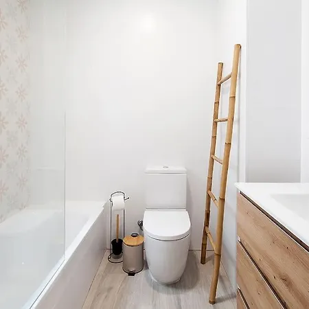Luxury And Design Flat In Nervion Apartment
